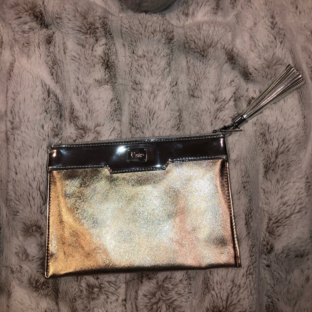 IT cosmetics makeup pouch